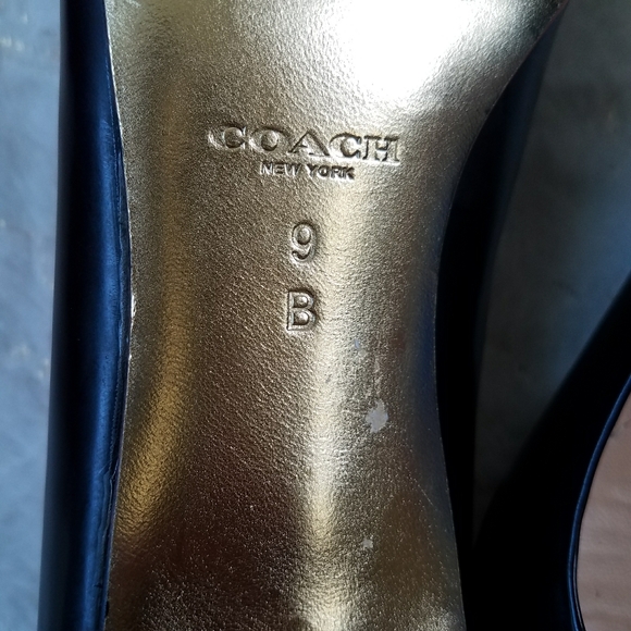 Coach New York Lawrence Heels - Picture 9 of 9